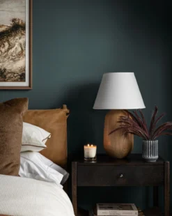 Ember & Tonka Bean Candle -Decoration Series Store Catalogue Shoot 50 3d54bc54 16f9 429a 9023 b08ab8f7a1bb