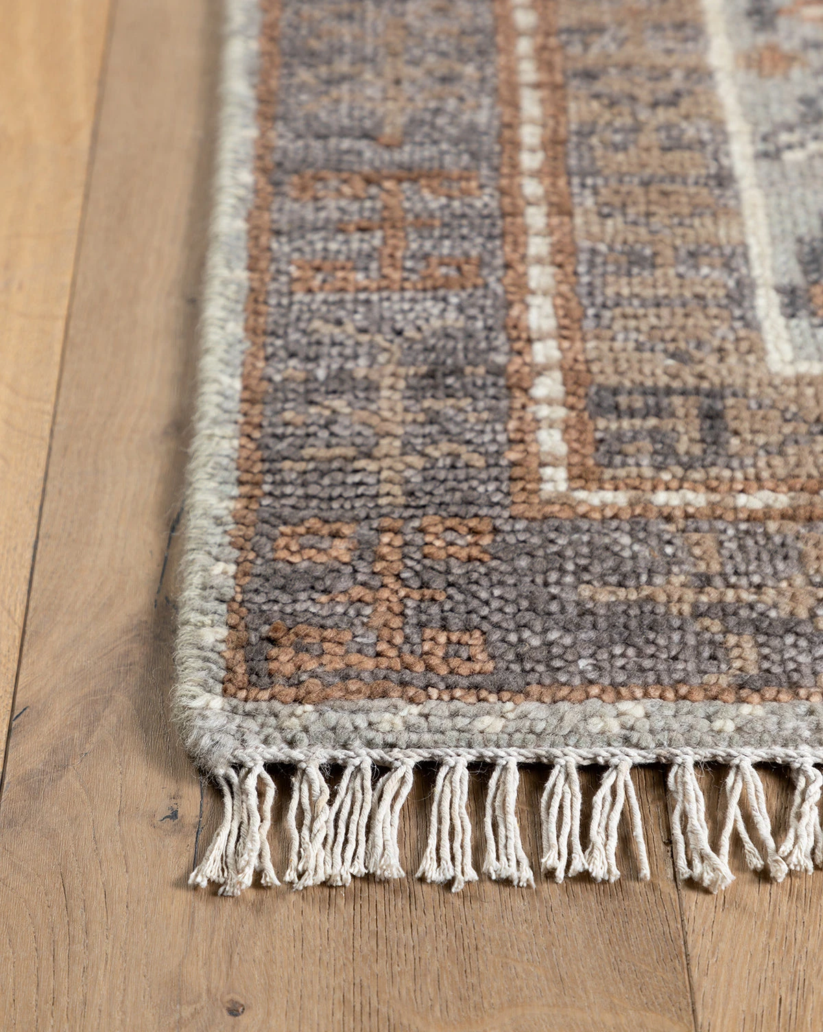 Estrella Hand-Knotted Wool Rug 5 Estrella Hand-Knotted Wool Rug - Image 5